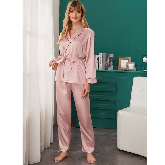 Rouge! Other - Satin Light Pink Kimono Pajama Set 2 piece